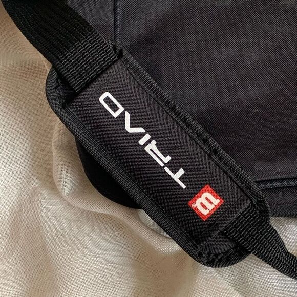 Wilson Bag Unisex 15.5” USPTA Triad Black Tennis Gym Shoulder Travel Case - Picture 4 of 13